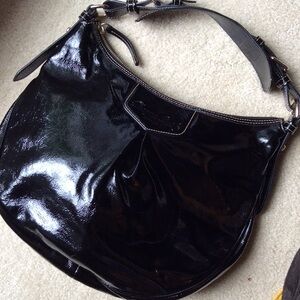 Dooney & Bourke black patent leather shoulder bag